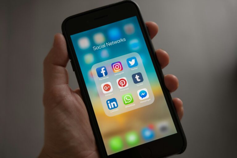 Quais Mudanças Afetam o Uso das Redes Sociais em 2023